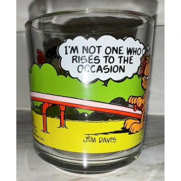 Vintage 1978 McDonald's Garfield Jim Davis Comic Book Glass Coffee Mug‎ - Picture 3 of 5